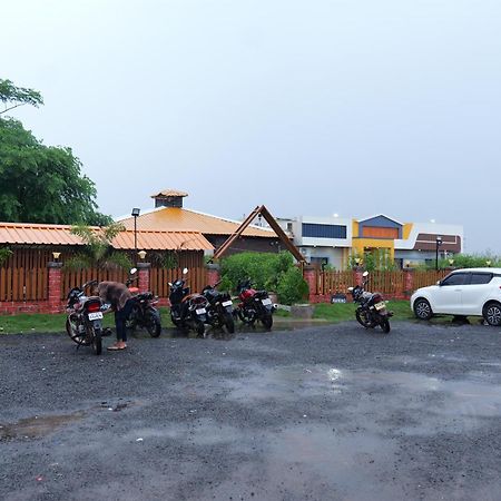 Hotel New 712 Aurangabad  Eksteriør bilde